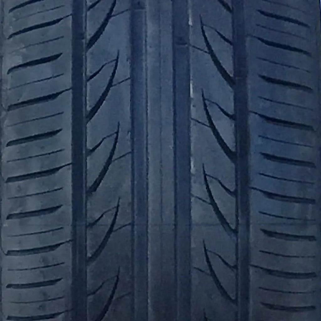 225/40ZR18 92W XL All Season High Performance Tires A689313