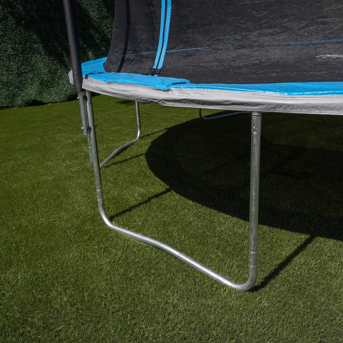 14ft Trampoline And Enclosure With Basketball Hoop E6381