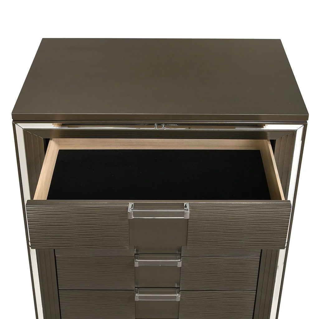 White 5-Drawer Chest O723678