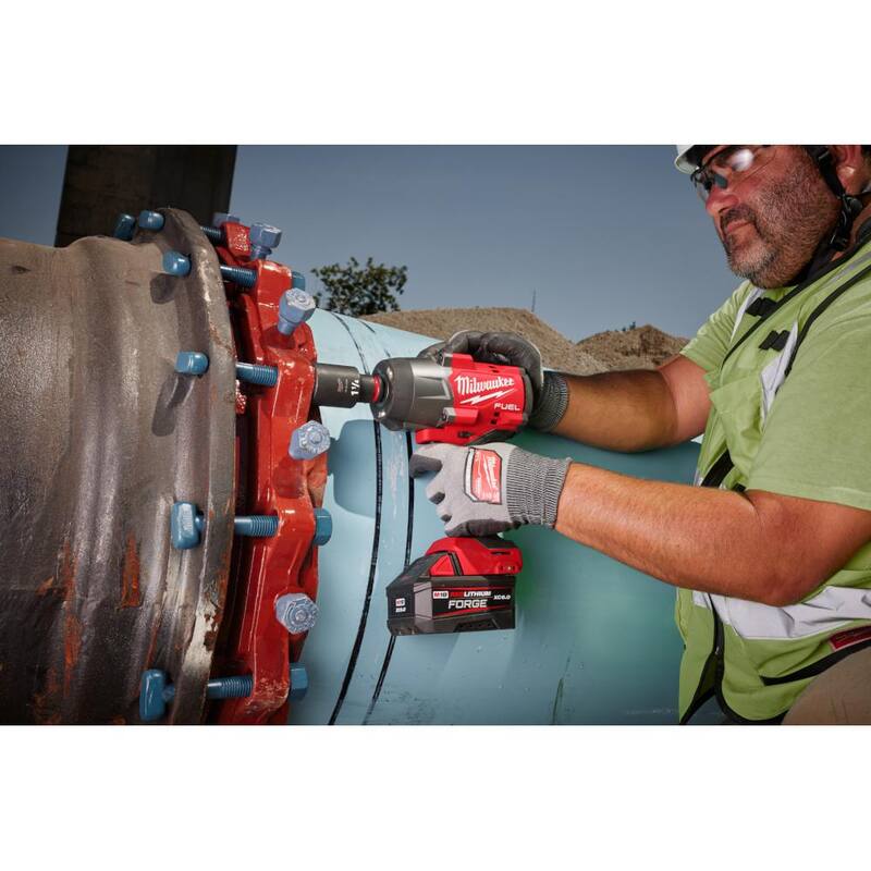 18V Lithium-Ion Brushless Cordless 1/2 in. Impact Wrench M912