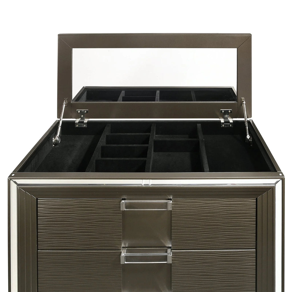 White 5-Drawer Chest O723678