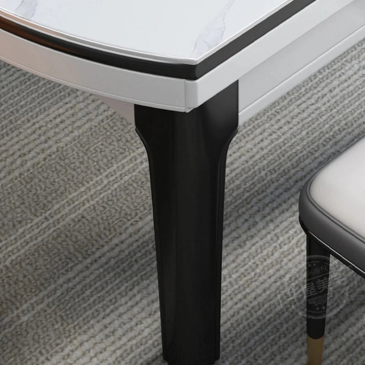 Extendable Wooden Dining Table U536