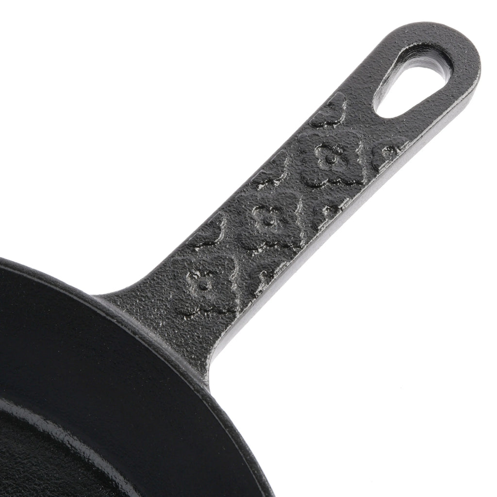 10-inch Pre-Seasoned Cast Iron Skillet T571932