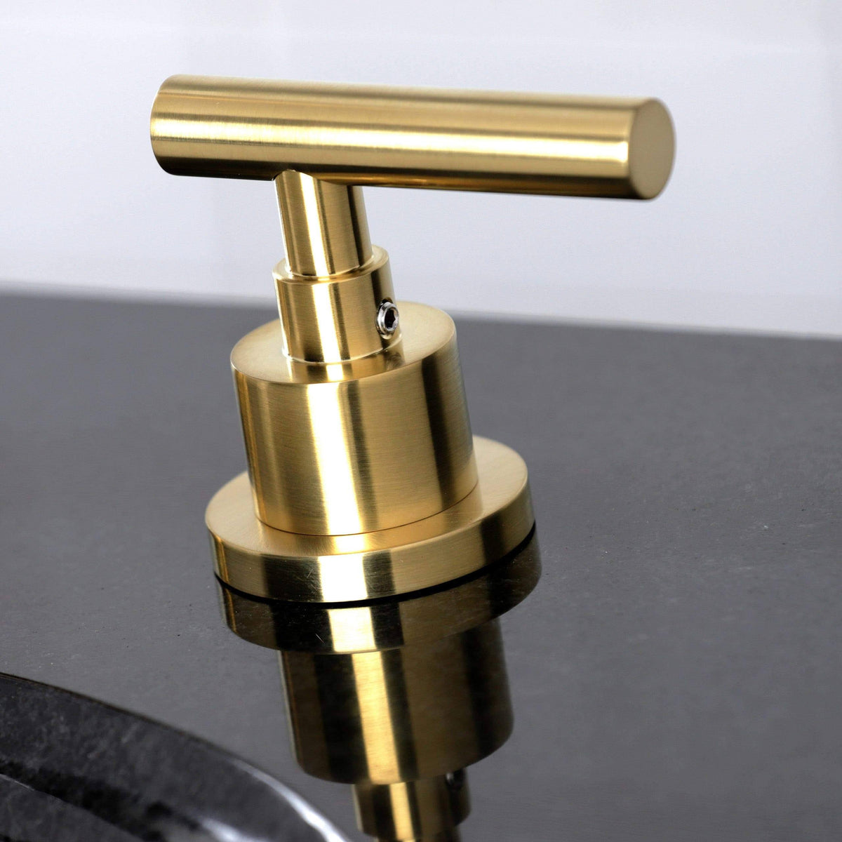 Widespread Bathroom Faucet with Pop-Up Polished Chrome B799