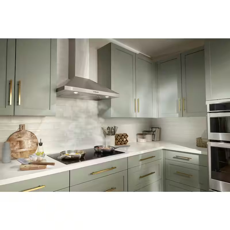 Wall-Mount Range Hood with light in Stainless Steel Q580
