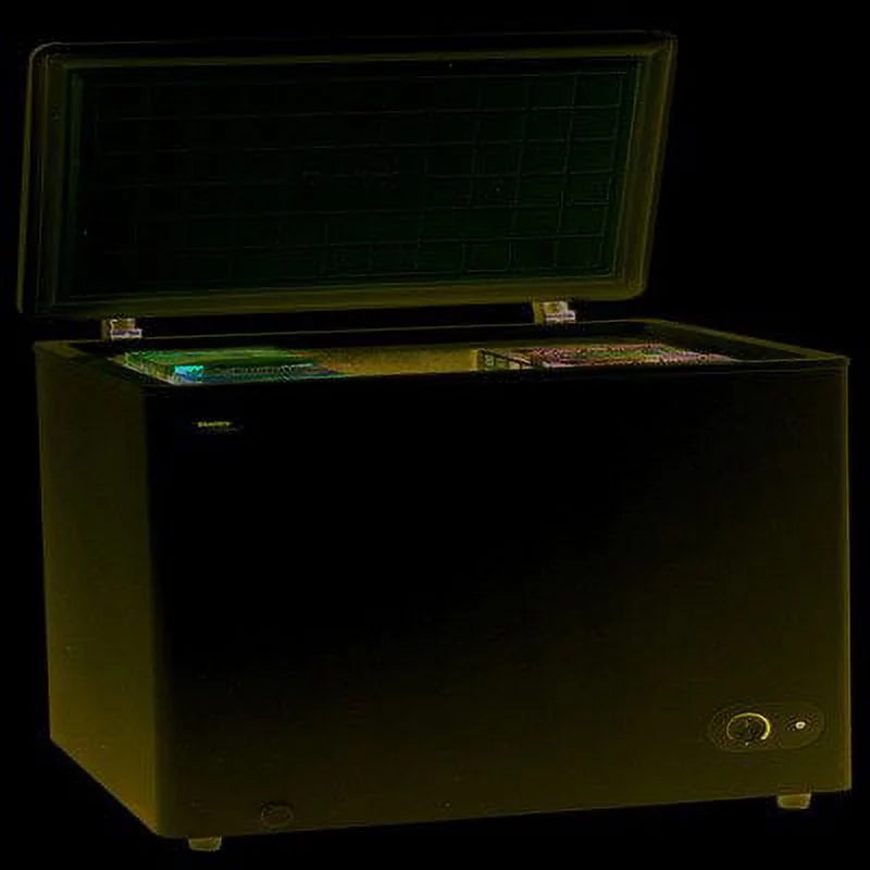 Cold Pack Freezer Chest with 12 Cold Packs G417609