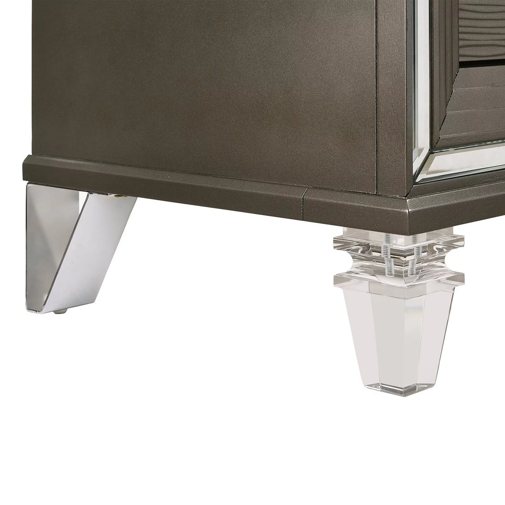 White 5-Drawer Chest O723678