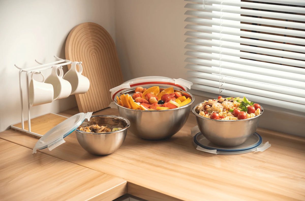 3-Piece Stainless Steel Mixing Bowl Set with Lids D12763